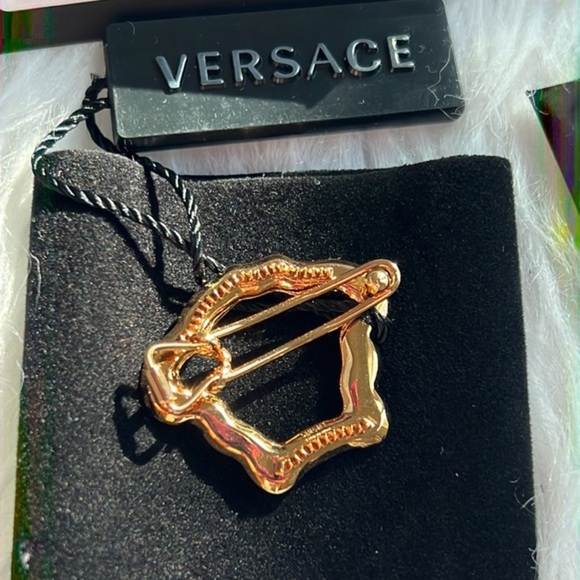 Authentic Gianni Versace Gold Pink Crystal Medusa Hair Clip Box & Cert Card 90s - Picture 4 of 10